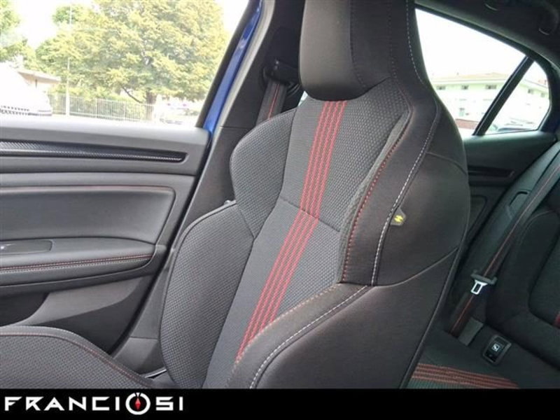 Renault Megane E-Tech Electric nuova a Modena (11)