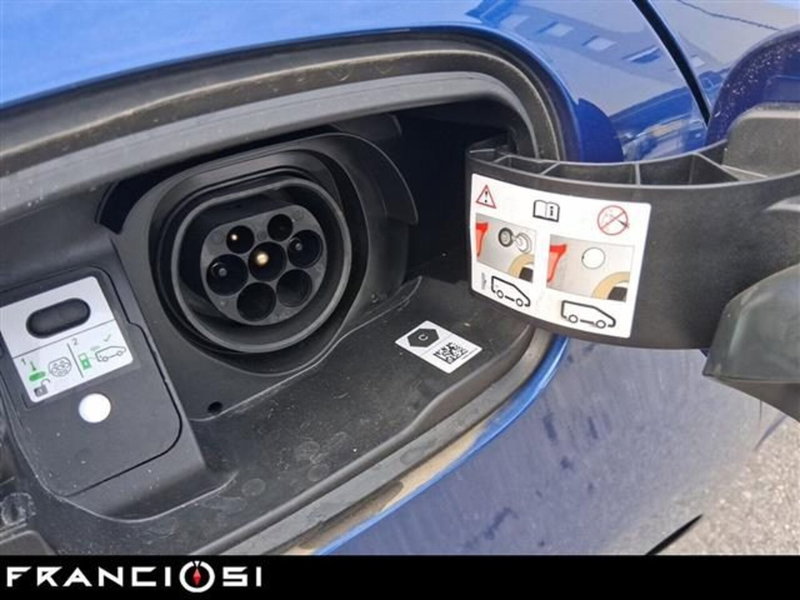 Renault Megane E-Tech Electric nuova a Modena (15)