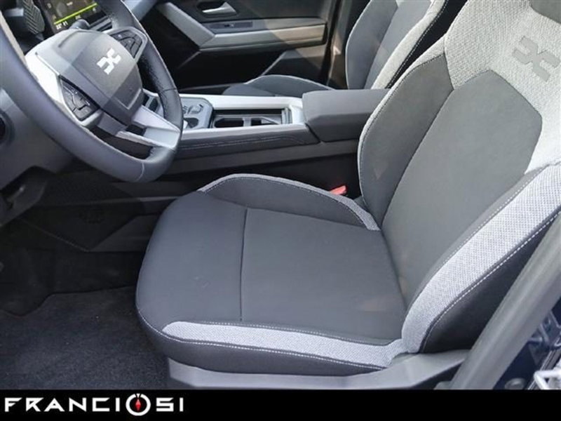 Dacia Bigster usata a Modena (9)