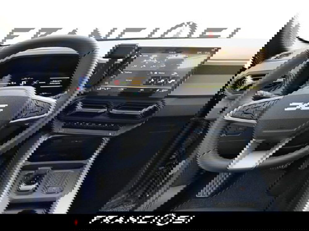 Dacia Bigster usata a Modena (9)