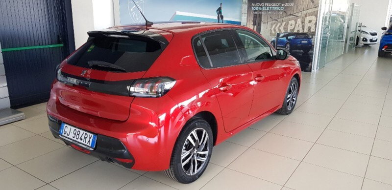 Peugeot 208 usata a Pordenone (6)