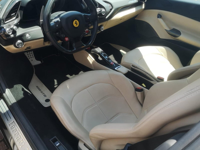 Ferrari 488 Coupé usata a Perugia (3)