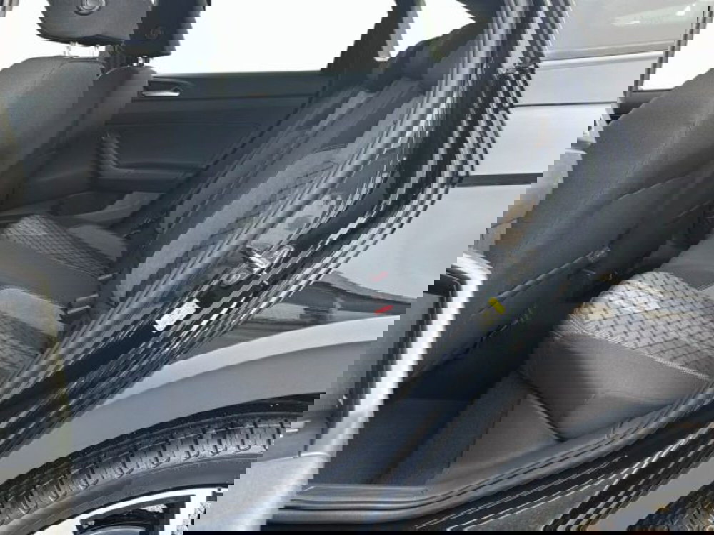 Volkswagen Taigo nuova a Vicenza (11)