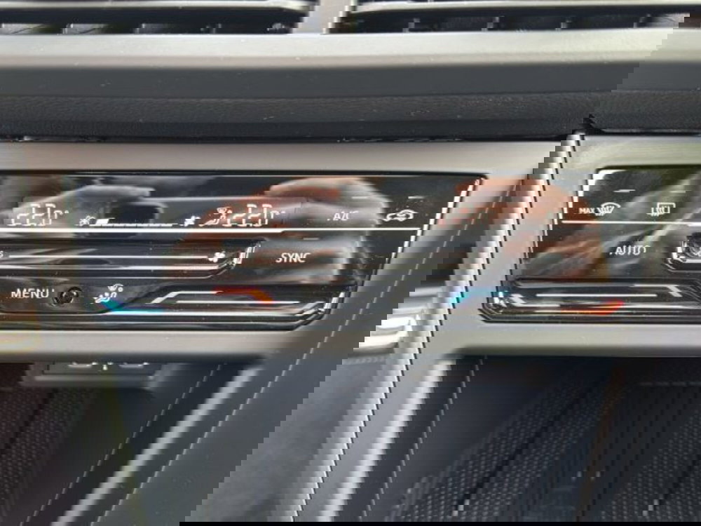 Volkswagen Taigo nuova a Vicenza (18)