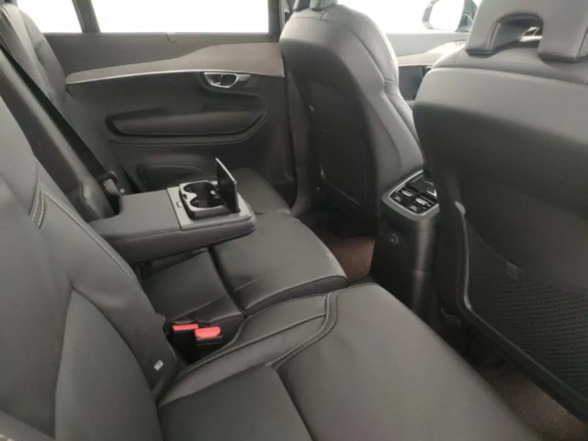Volvo XC90 nuova a Modena (11)
