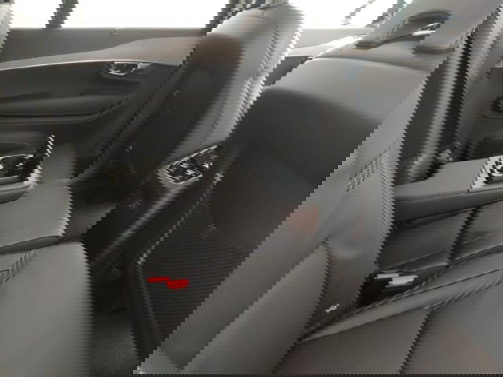 Volvo XC90 nuova a Modena (11)