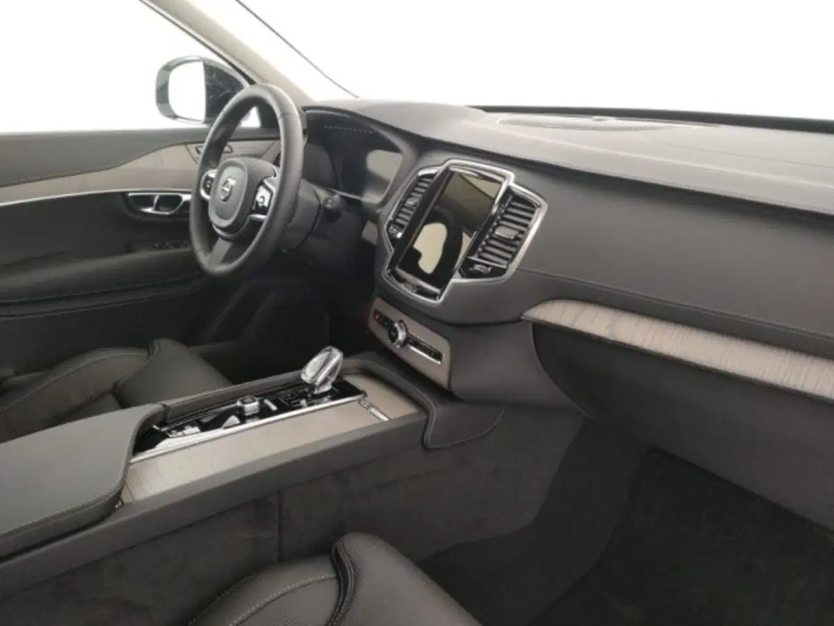 Volvo XC90 nuova a Modena (12)