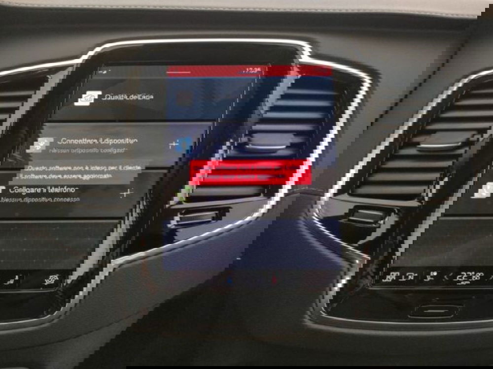 Volvo XC90 nuova a Modena (14)