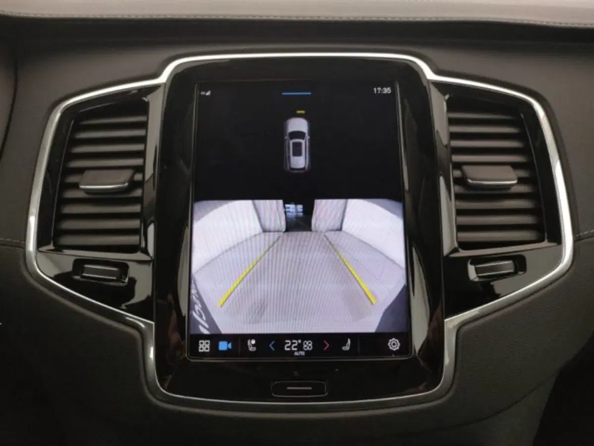 Volvo XC90 nuova a Modena (16)