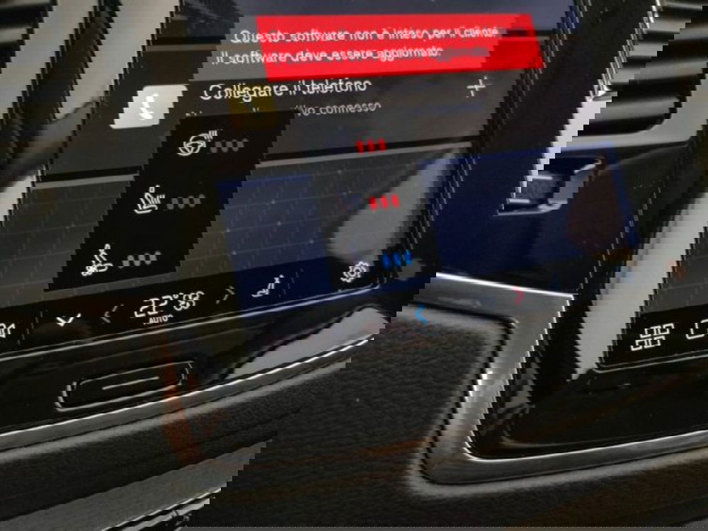 Volvo XC90 nuova a Modena (17)