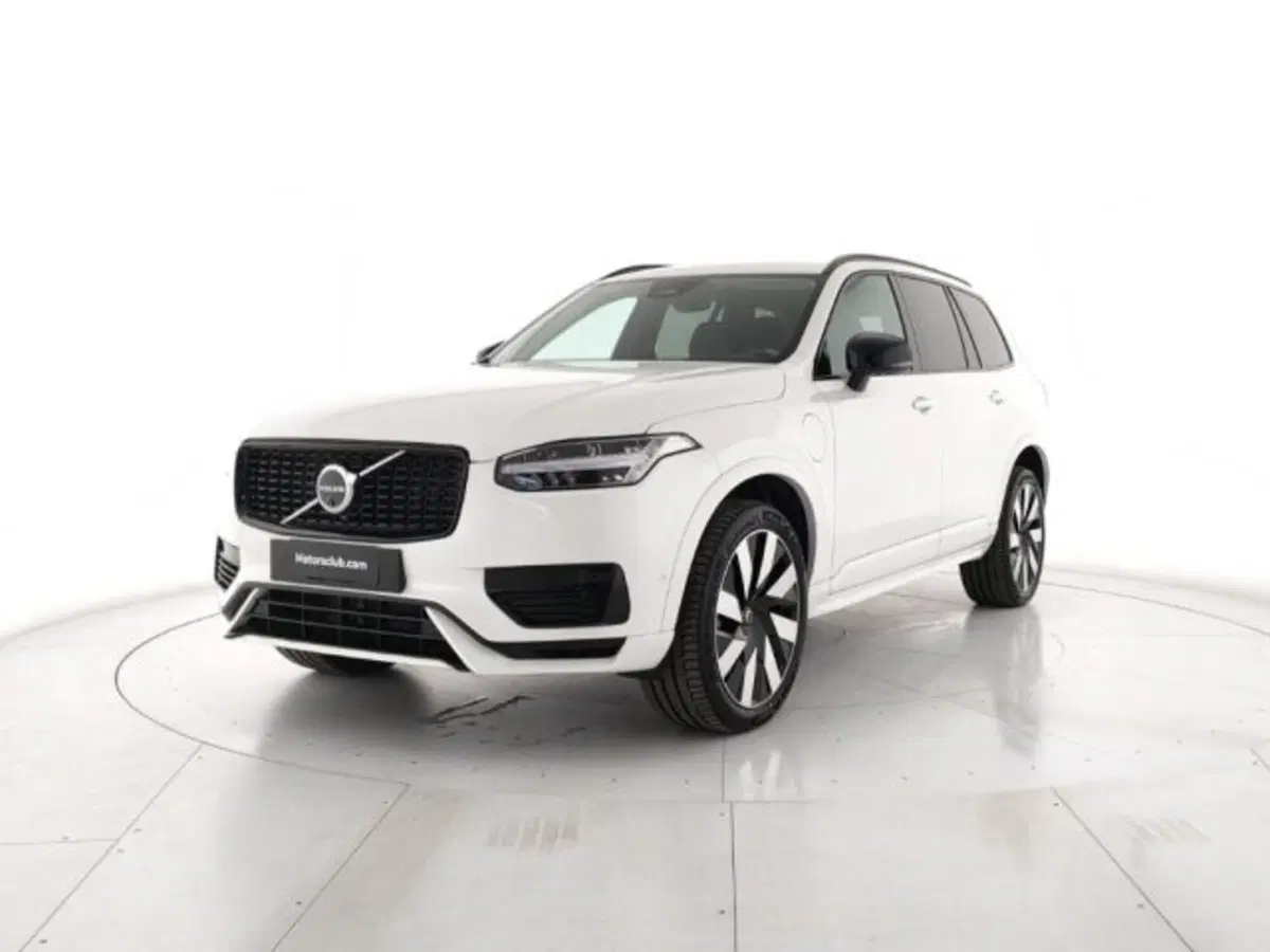 Volvo XC90 nuova a Modena (2)