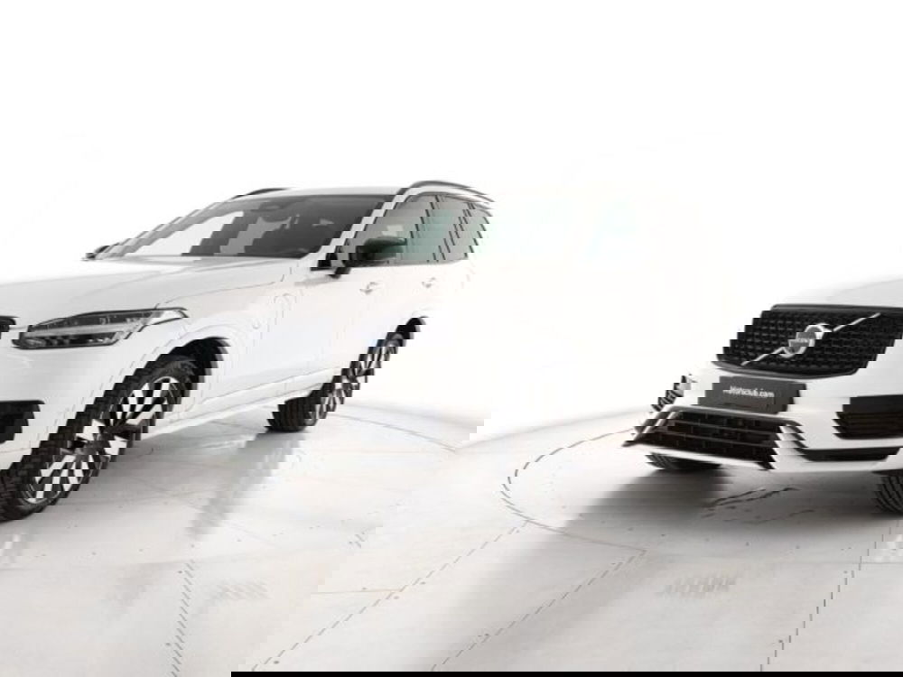 Volvo XC90 nuova a Modena (2)