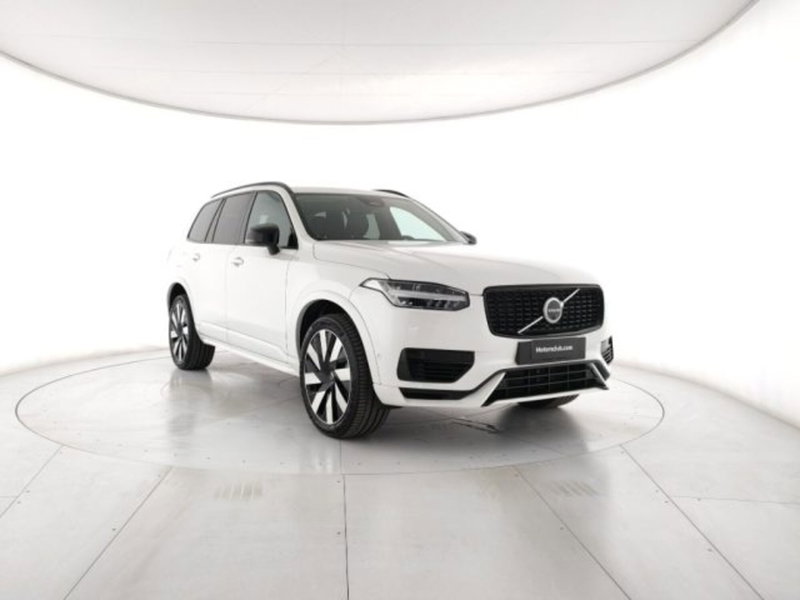 Volvo XC90 nuova a Modena (6)