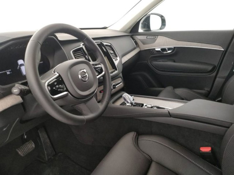 Volvo XC90 nuova a Modena (9)