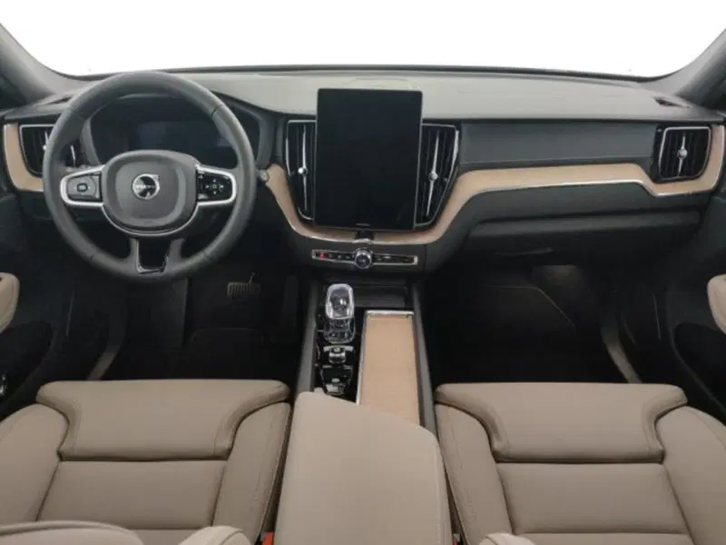 Volvo XC60 nuova a Modena (13)