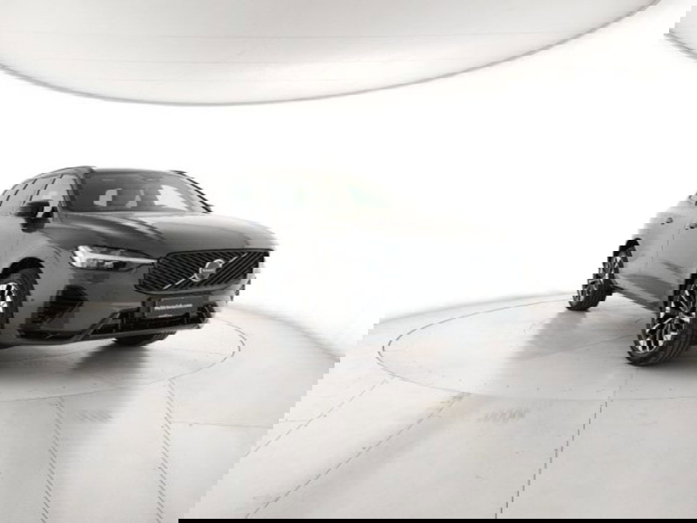 Volvo XC60 nuova a Modena (6)