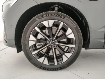 Volvo XC60 2.0 t6 phev Ultra Dark awd auto nuova a Modena