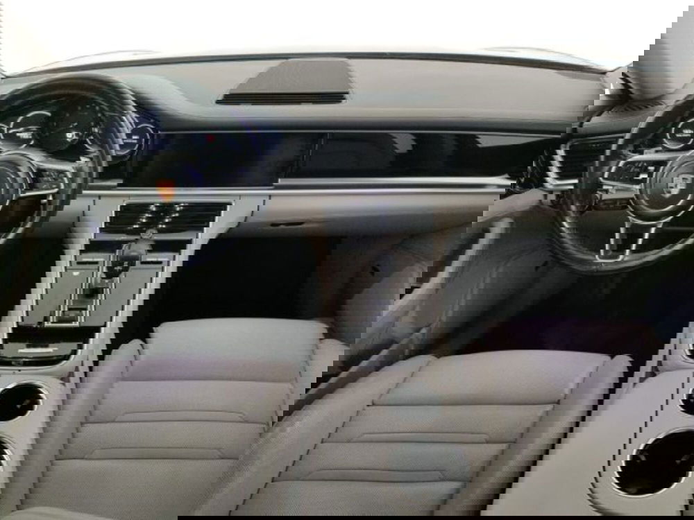 Porsche Panamera usata a Modena (12)