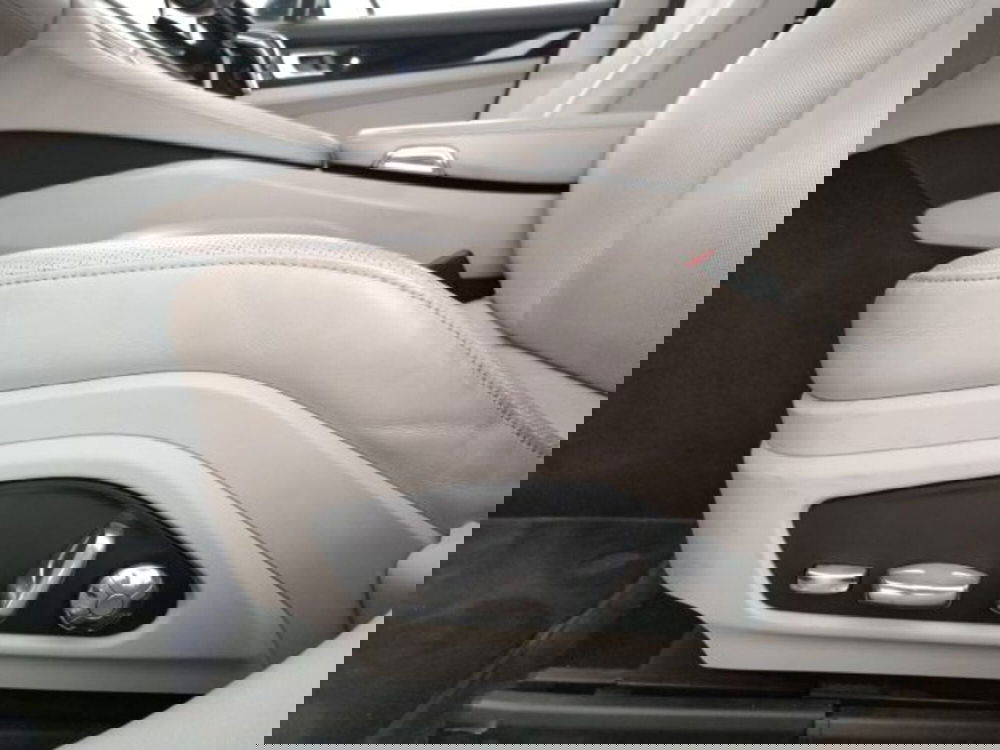 Porsche Panamera usata a Modena (17)