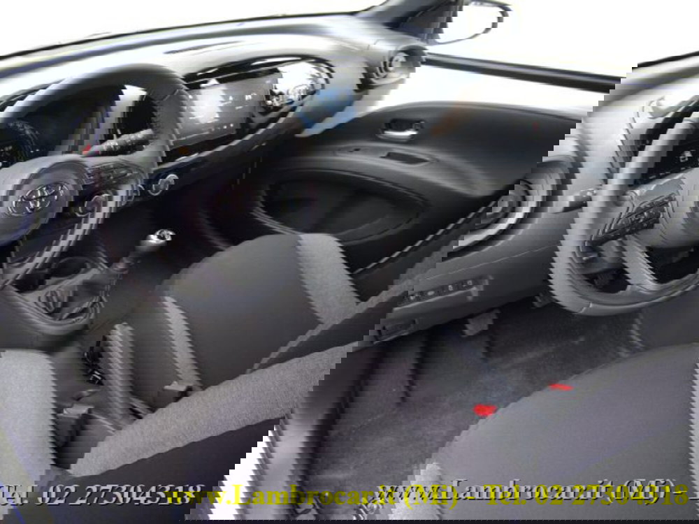 Toyota Aygo X nuova a Milano (3)