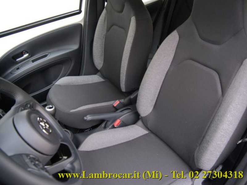 Toyota Aygo X nuova a Milano (4)