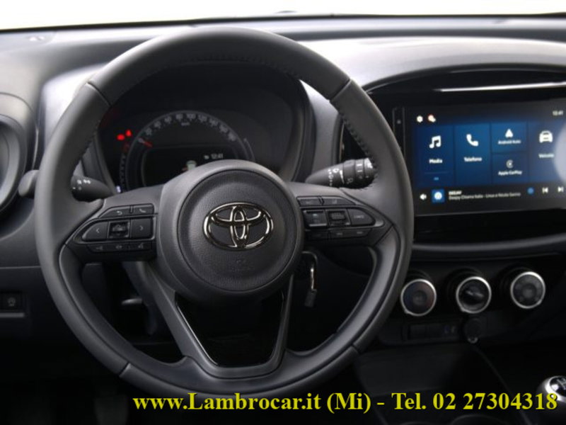 Toyota Aygo X nuova a Milano (6)