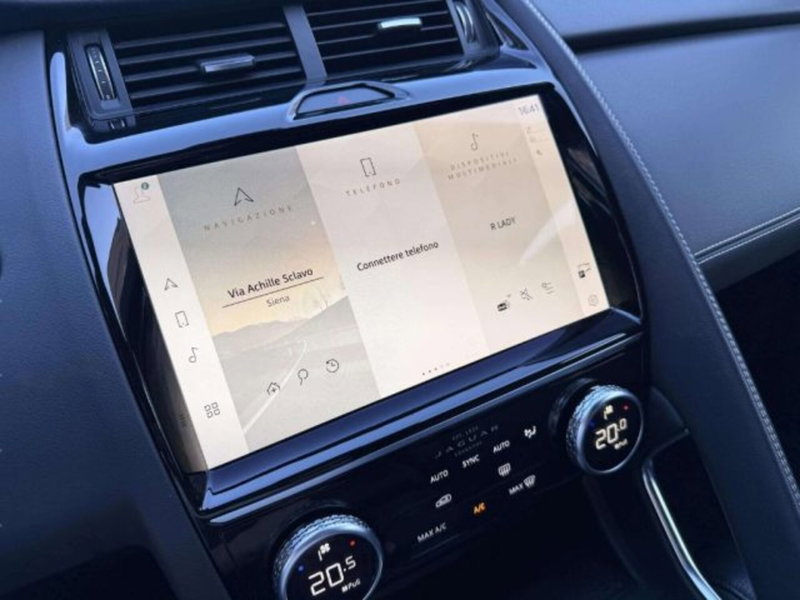 Jaguar E-Pace usata a Siena (11)