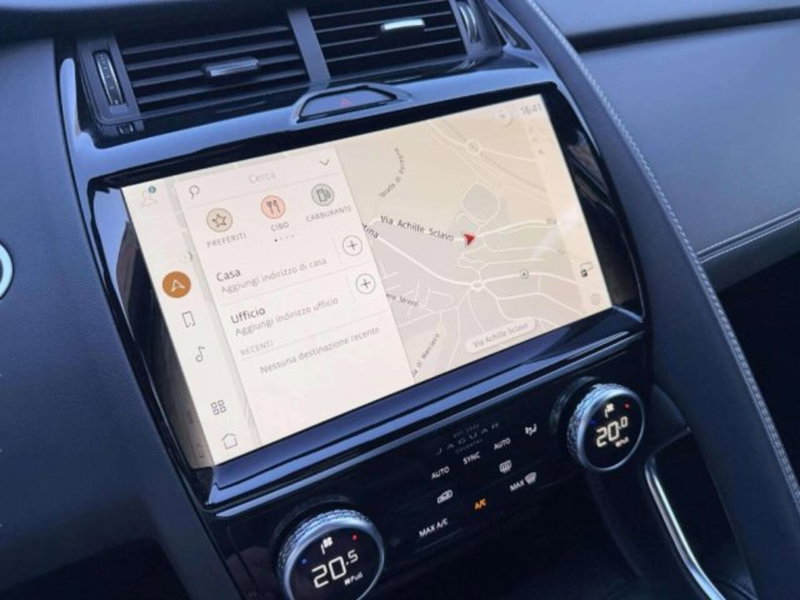Jaguar E-Pace usata a Siena (12)