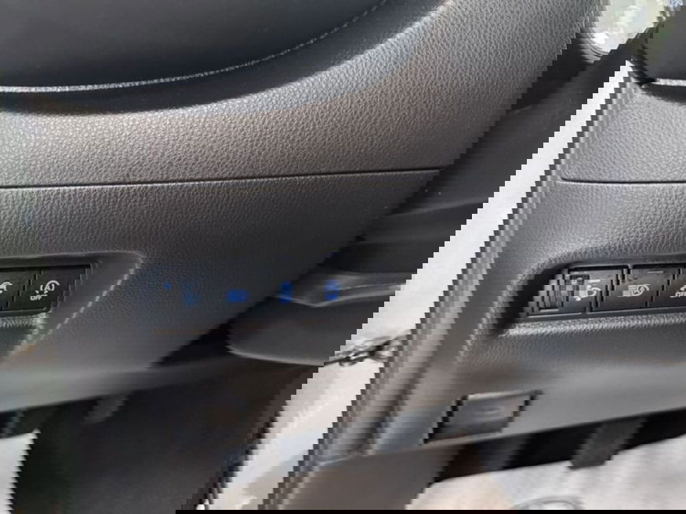 Toyota Aygo X usata a Prato (15)