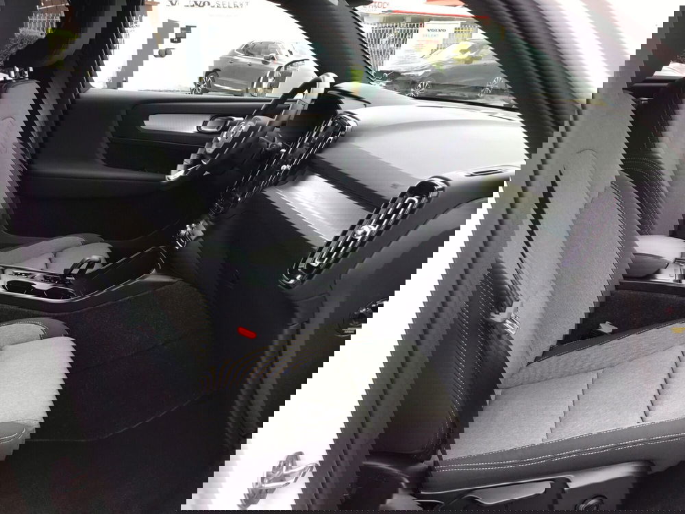 Volvo XC40 usata a Napoli (8)