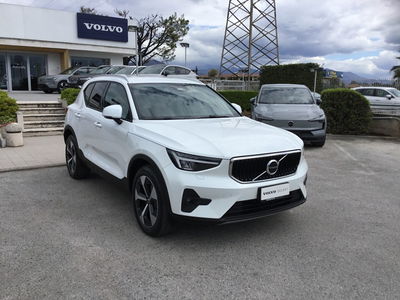 Volvo XC40 B3 automatico Core del 2025 usata a Napoli