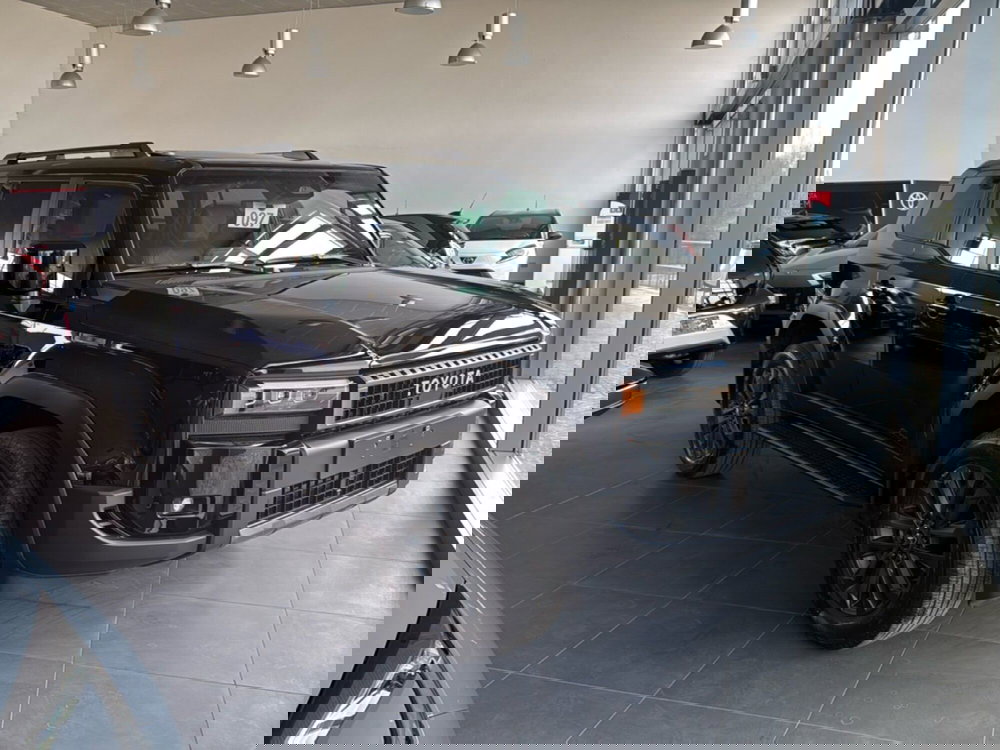 Toyota Land Cruiser nuova a Piacenza