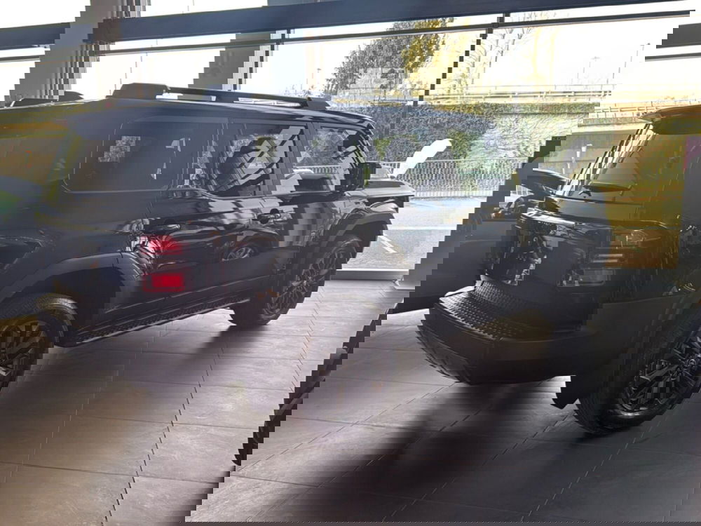 Toyota Land Cruiser nuova a Piacenza (4)