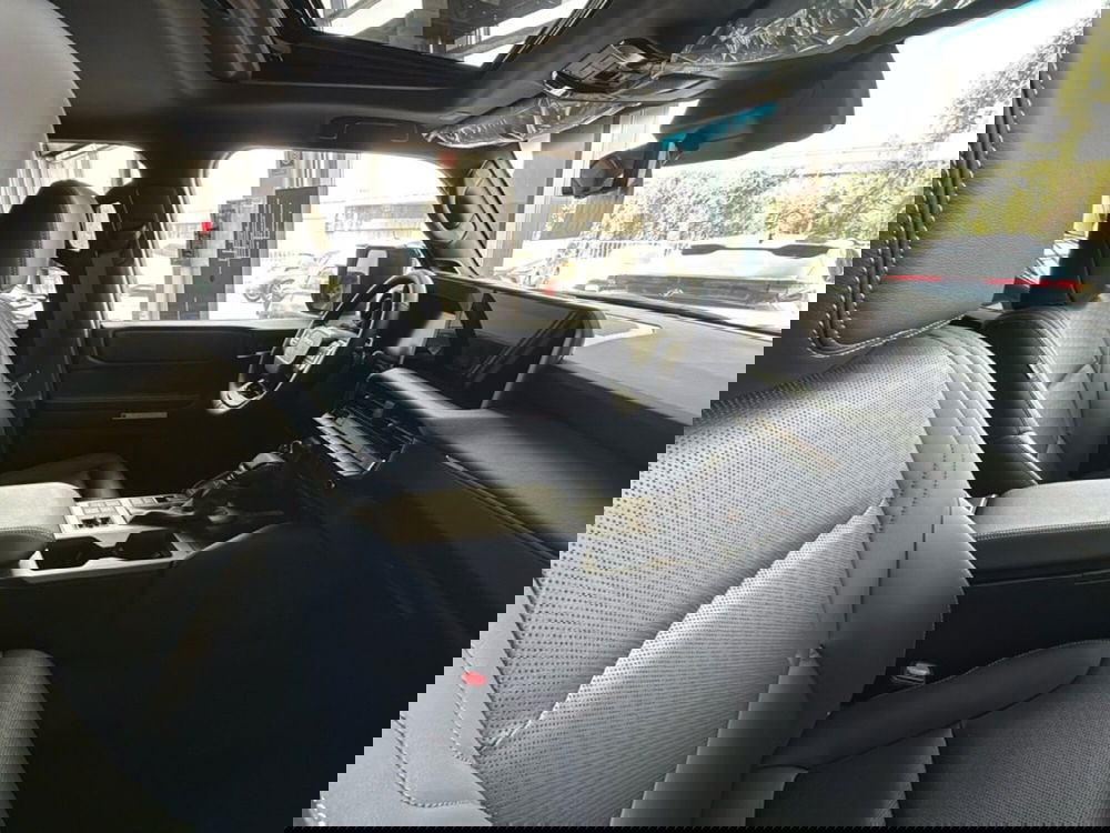 Toyota Land Cruiser nuova a Piacenza (7)