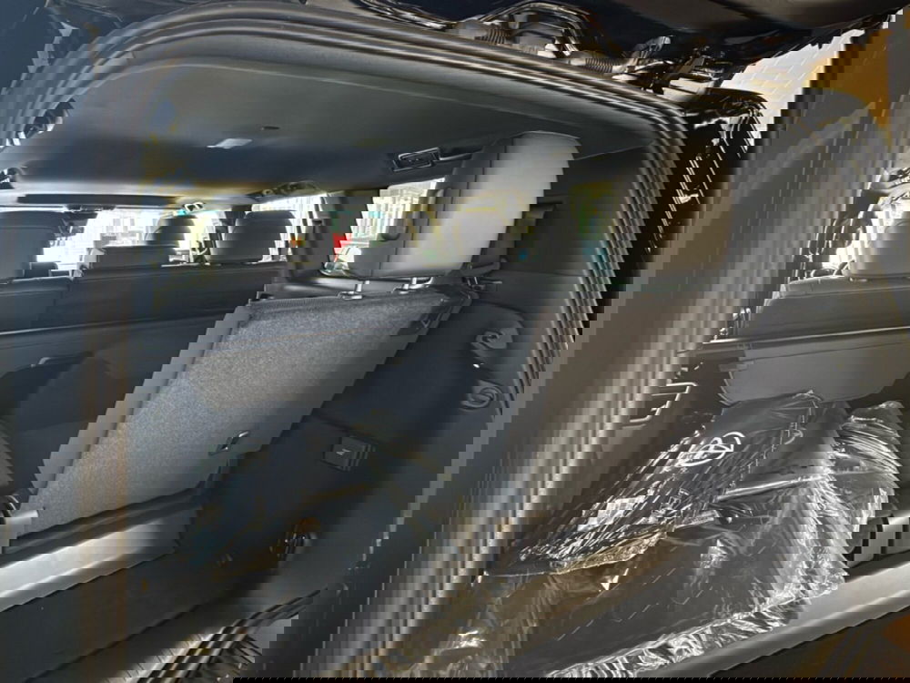 Toyota Land Cruiser nuova a Piacenza (9)