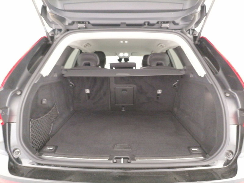 Volvo XC60 usata a Roma (10)