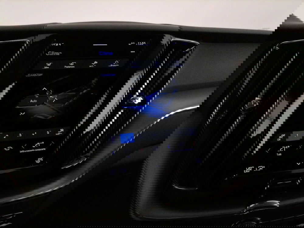 Volvo XC60 usata a Roma (15)