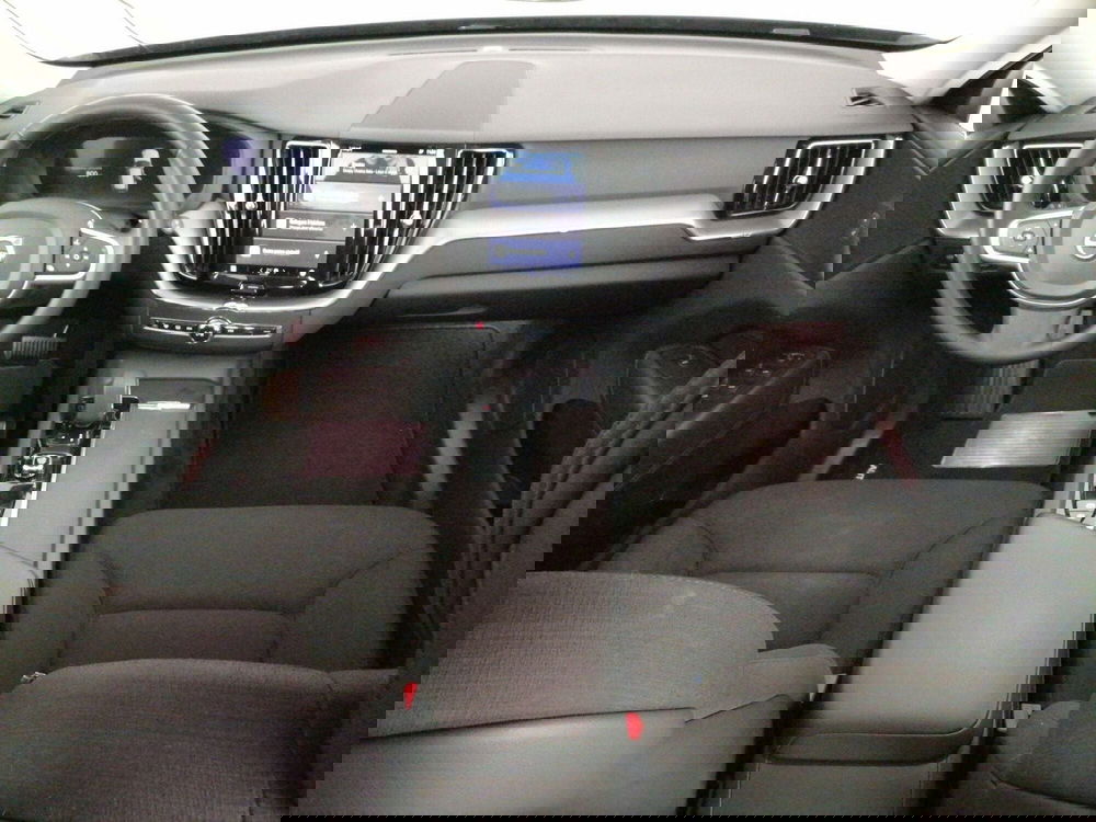 Volvo XC60 usata a Roma (9)