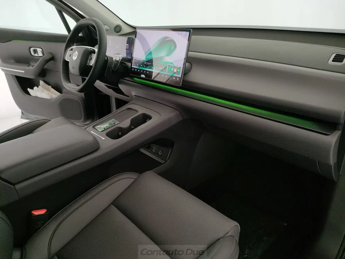 Leapmotor C10 nuova a Caserta (18)