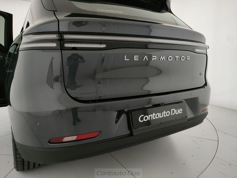 Leapmotor C10 usata a Caserta (10)