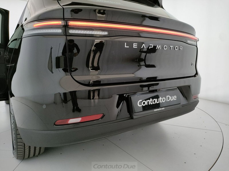 Leapmotor C10 nuova a Caserta (11)