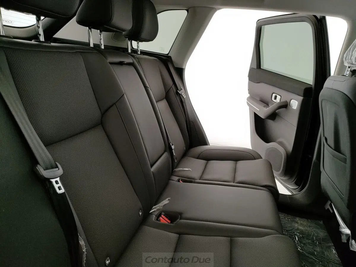 Leapmotor C10 nuova a Caserta (14)
