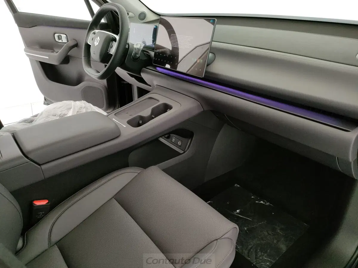 Leapmotor C10 nuova a Caserta (15)
