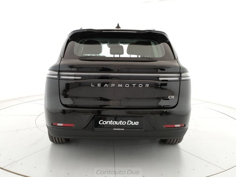 Leapmotor C10 nuova a Caserta (6)