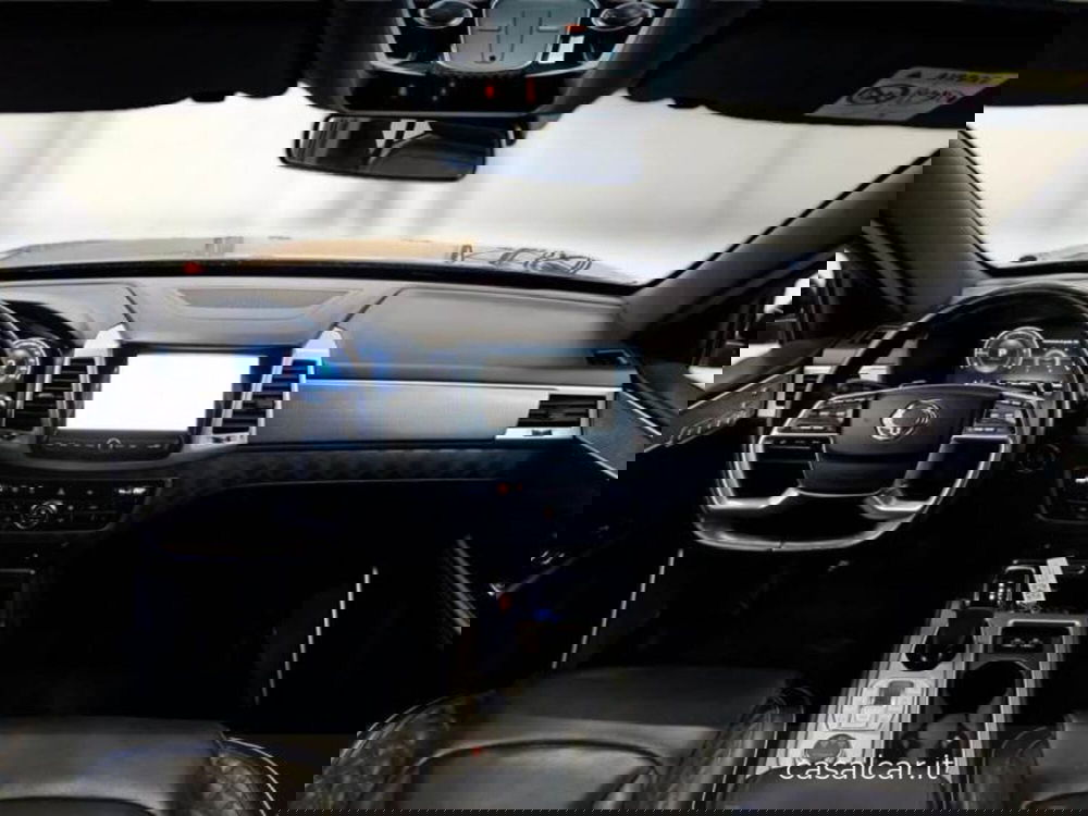 Ssangyong Rexton usata a Salerno (9)