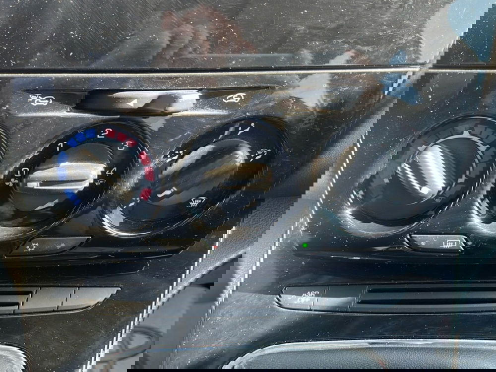 Lancia Ypsilon usata a Ragusa (13)