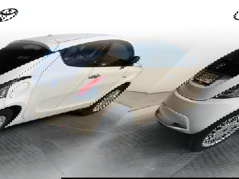 Lancia Ypsilon usata a Ragusa (3)