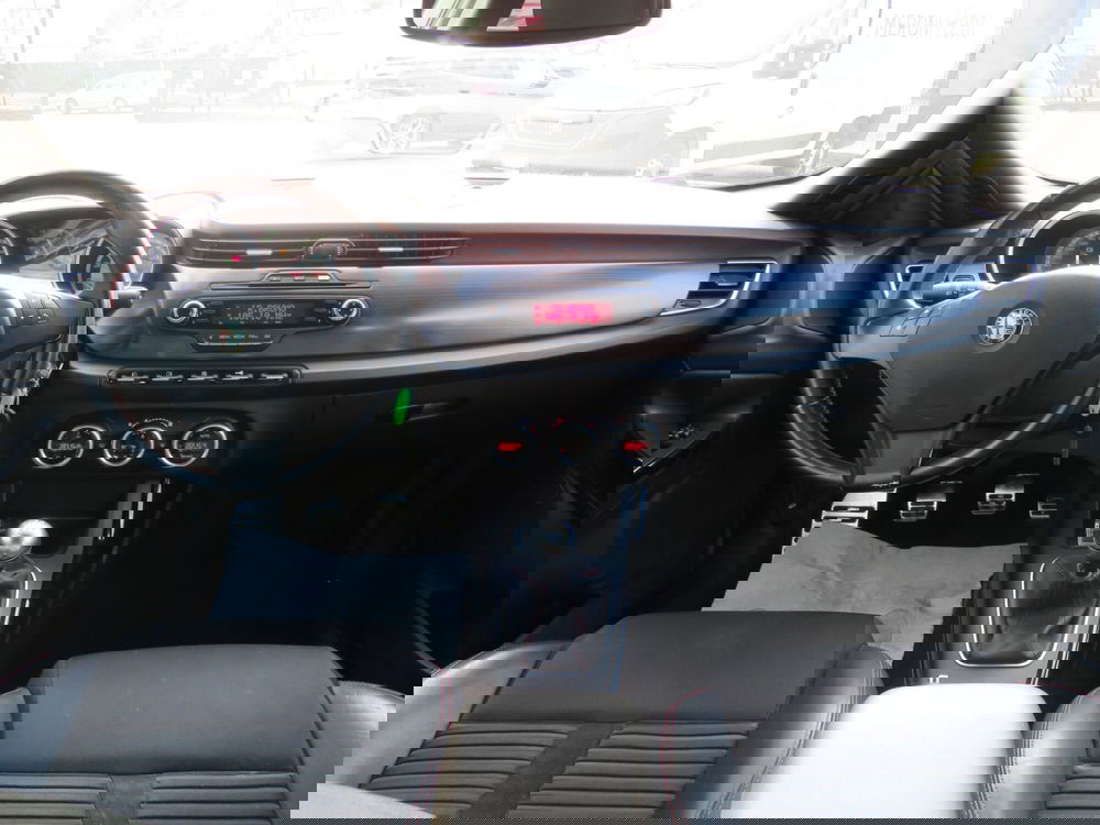 Alfa Romeo Giulietta usata a Monza e Brianza (8)