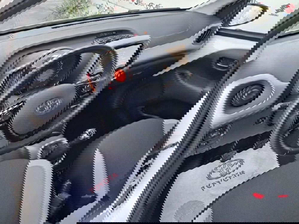 Toyota Aygo usata a Cagliari (13)