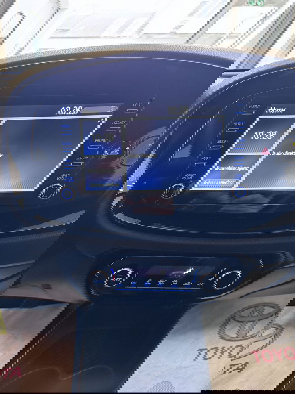 Toyota Aygo X usata a Prato (13)